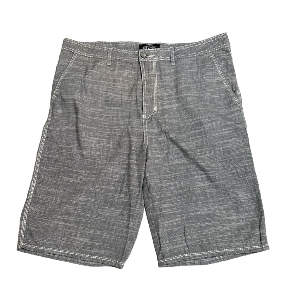 Men’s Buckle Black Standard Fit Navy White Shorts